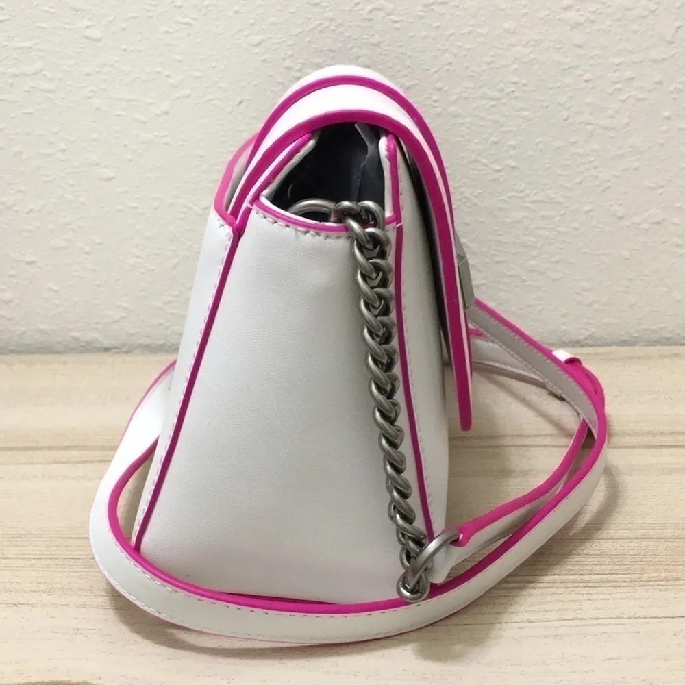 𝅺dkny Val Flap Shoulder Bag